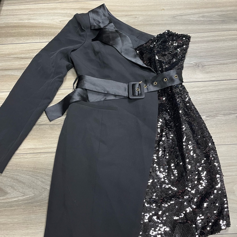 Elegant Black Sequin One-Shoulder Dress